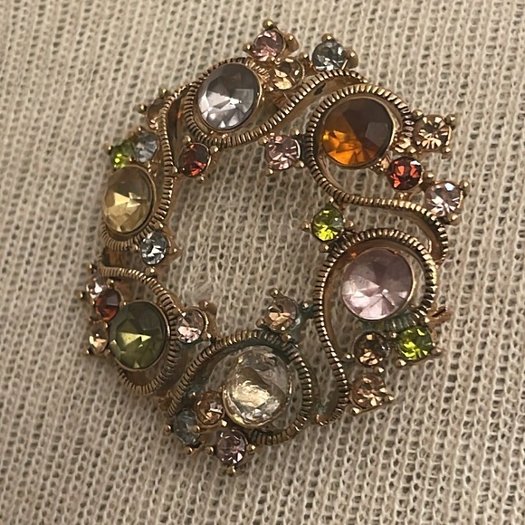 Monet Antique Gold-tone Scroll Pin with Rhinestones - Picture 10 of 16